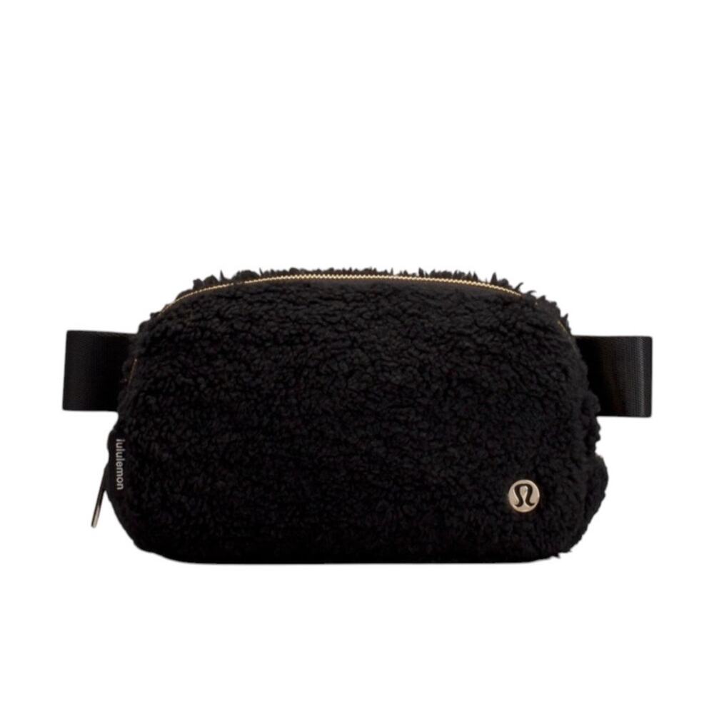 Lululemon Everywhere Black Sherpa Belt Bag Fanny Pack Purse Gold